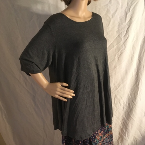 NIB Bella Flore Gray 3/4 sleeve tunic - Picture 4 of 4